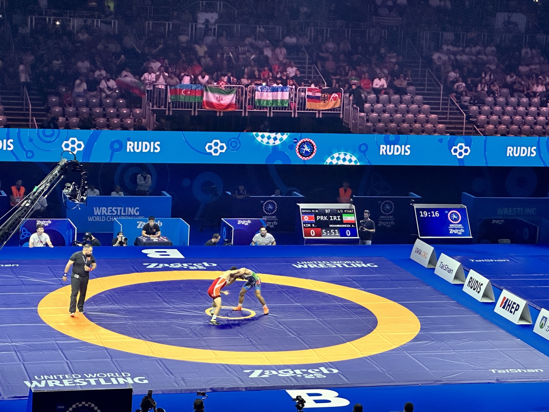 巅峰对决 | 泰山体育闪耀克罗地亚摔跤世锦赛